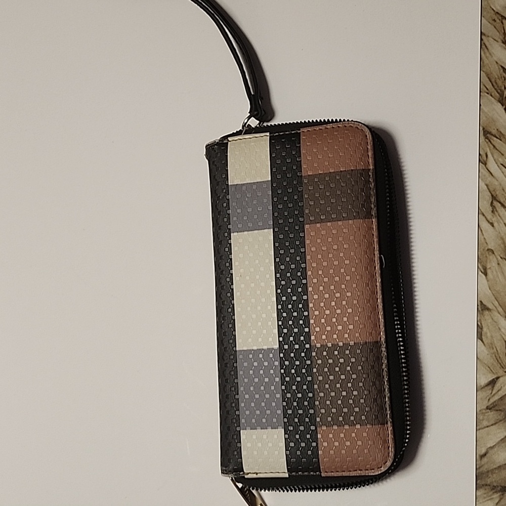 Wallet - Picture 4 of 4